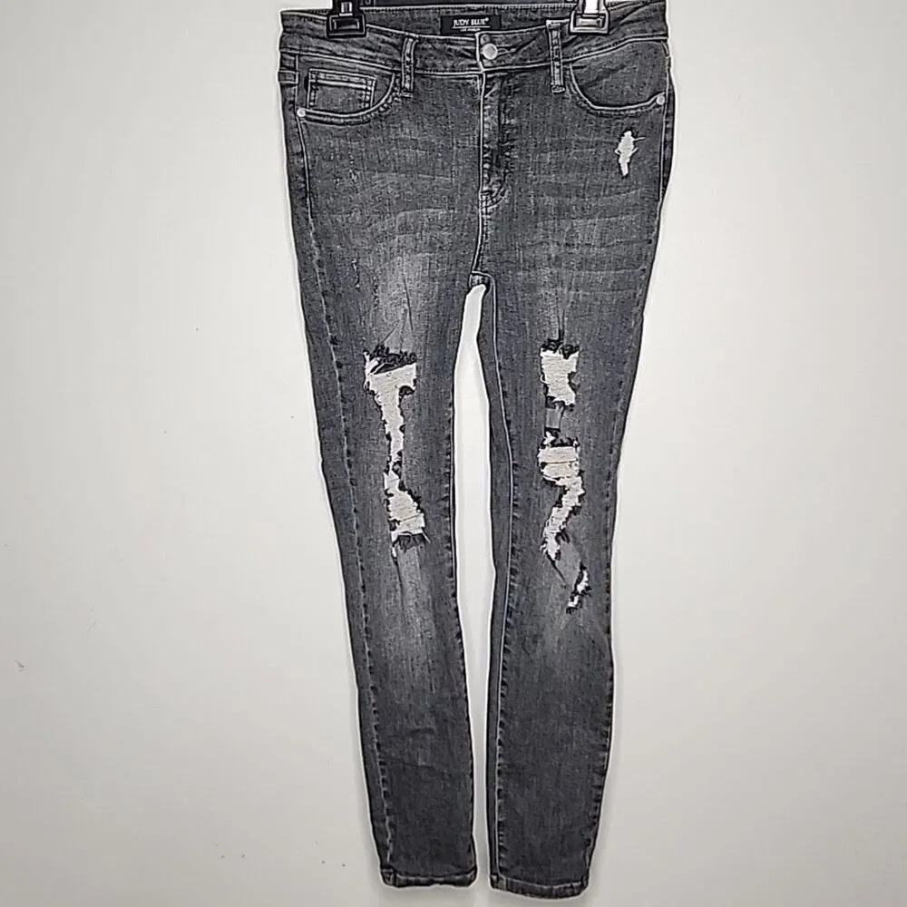 Judy Blue Jeans Women’s 11/30 Skinny Fit Distressed Faded Stretchy JB8857 Black